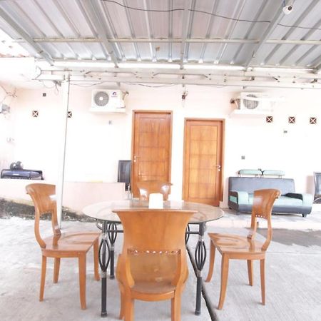 Oyo 91490 Hotel Rumah Kita Cirebon Exteriör bild