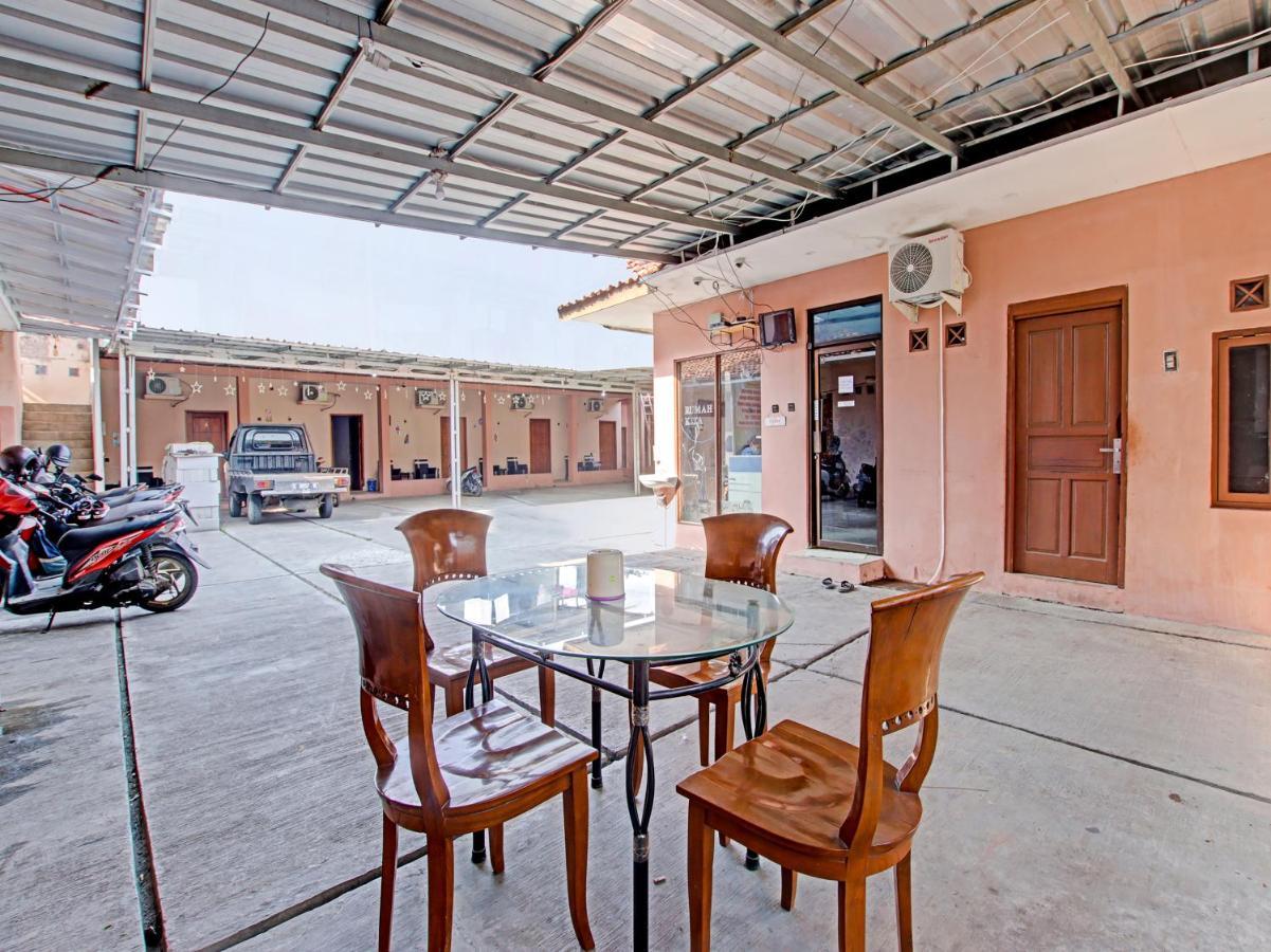 Oyo 91490 Hotel Rumah Kita Cirebon Exteriör bild