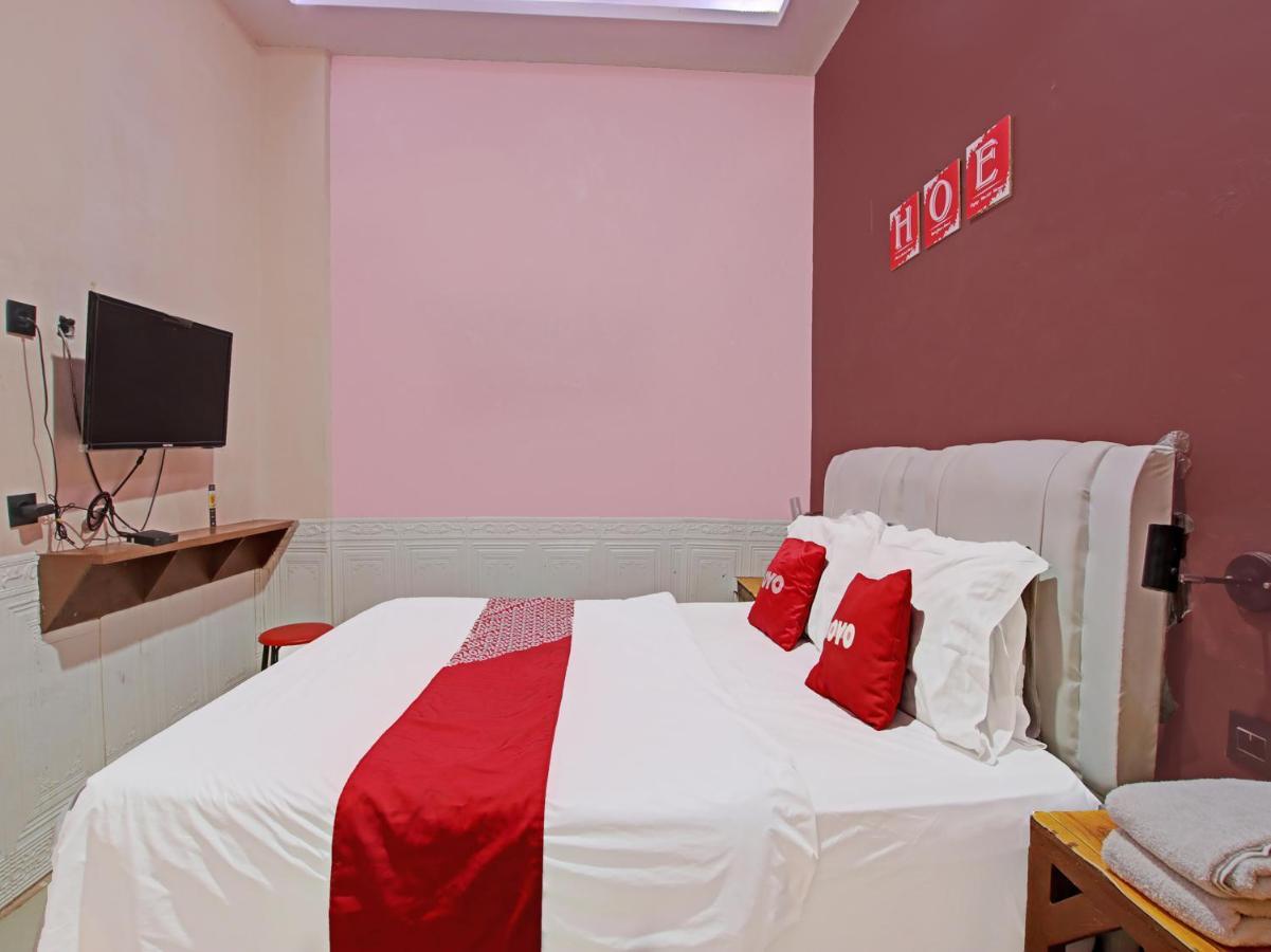 Oyo 91490 Hotel Rumah Kita Cirebon Exteriör bild