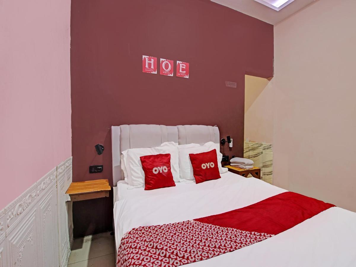 Oyo 91490 Hotel Rumah Kita Cirebon Exteriör bild