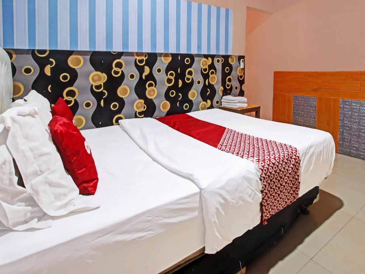 Oyo 91490 Hotel Rumah Kita Cirebon Exteriör bild