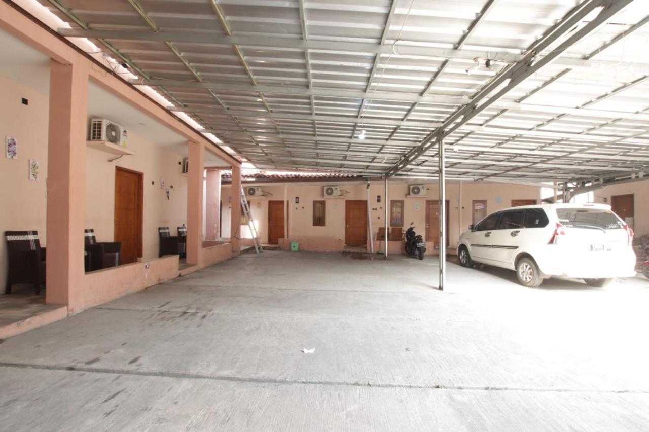 Oyo 91490 Hotel Rumah Kita Cirebon Exteriör bild